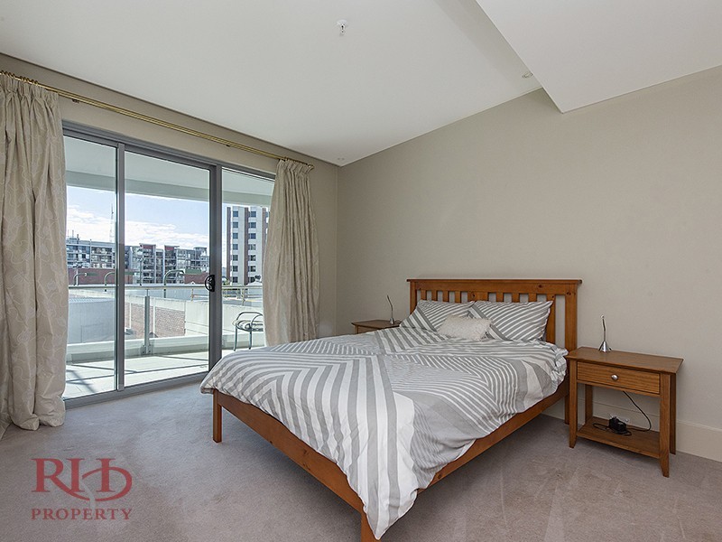 76/42 TERRACE ROAD, East Perth WA 6004