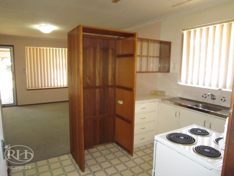 4A Dixon Place, Kardinya WA 6163