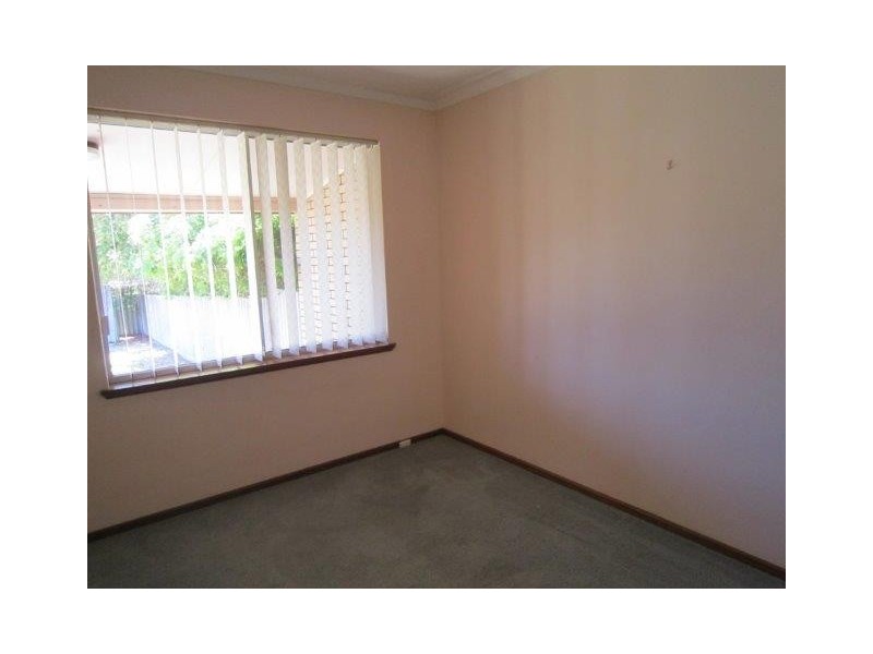 4A Dixon Place, Kardinya WA 6163