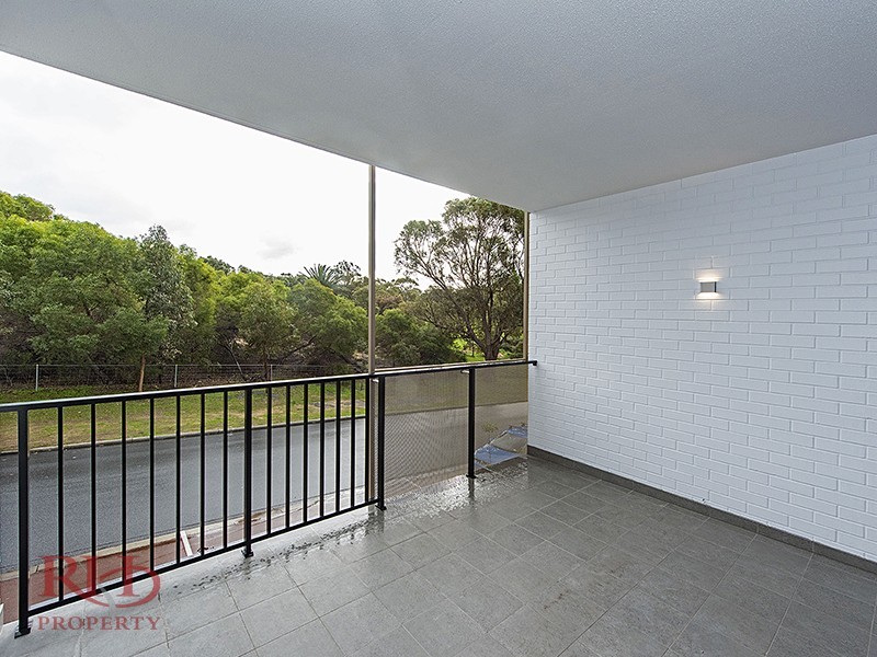 10/2 BEAZLEY WAY, White Gum Valley WA 6162