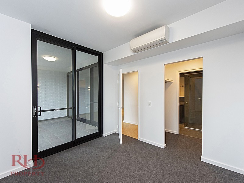 10/2 BEAZLEY WAY, White Gum Valley WA 6162