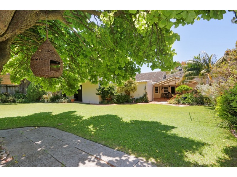 1 GROSSE ROAD, Applecross WA 6153