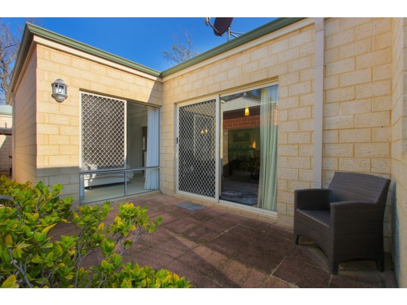 20B Lilian Avenue, Applecross WA 6153