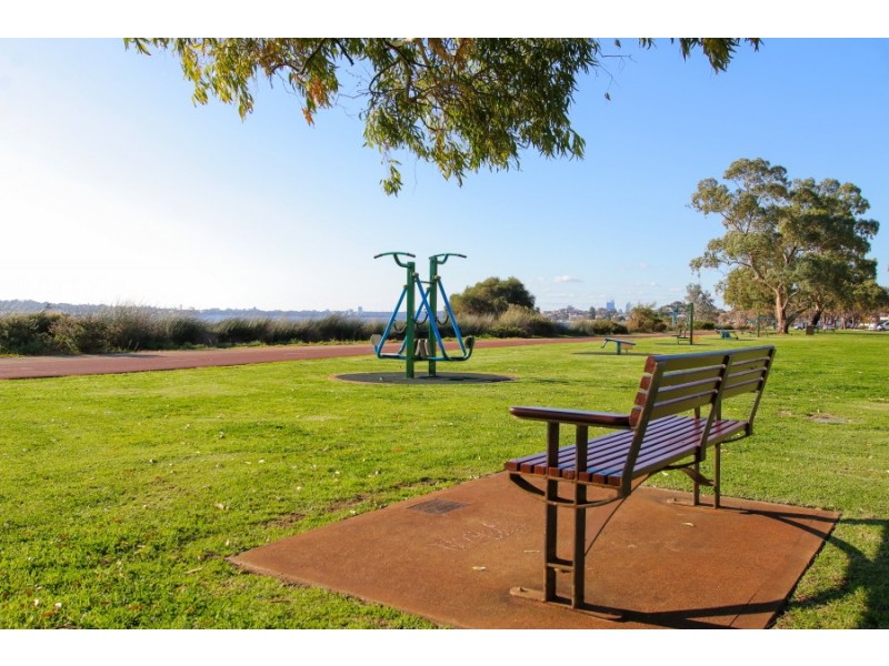 20B Lilian Avenue, Applecross WA 6153