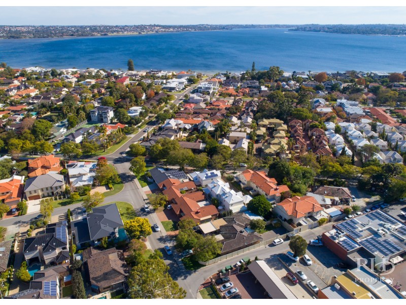 1 MACDONALD ROAD, Applecross WA 6153