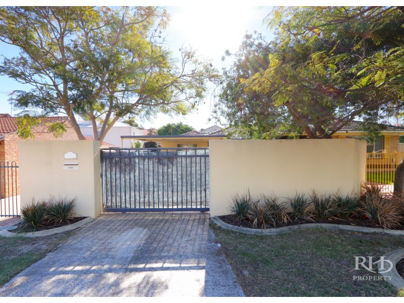 1 MACDONALD ROAD, Applecross WA 6153