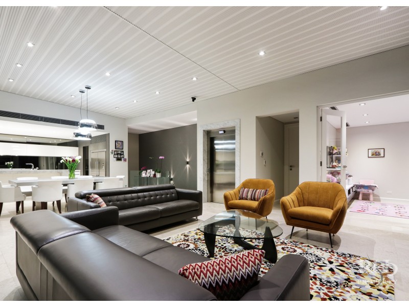 63 Duncraig Road, Applecross WA 6153