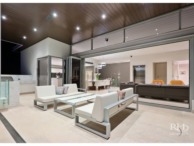 63 Duncraig Road, Applecross WA 6153