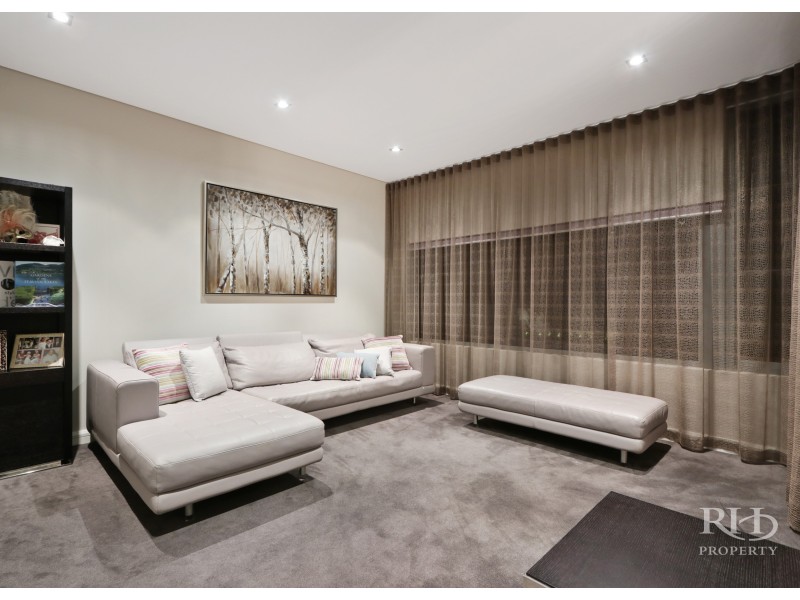 63 Duncraig Road, Applecross WA 6153