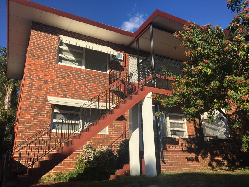 2/46 Leonora Street, Como WA 6152