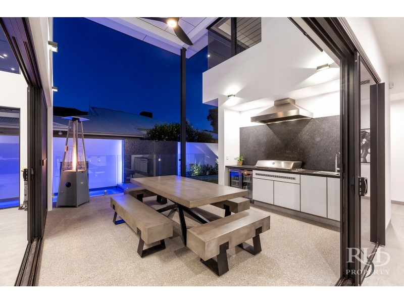 24 Gairloch Street, Applecross WA 6153