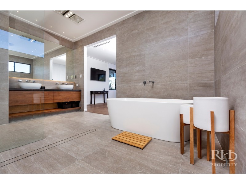 24 Gairloch Street, Applecross WA 6153