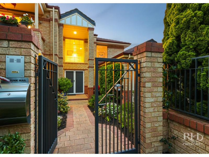 1/11 Macleod Road, Applecross WA 6153