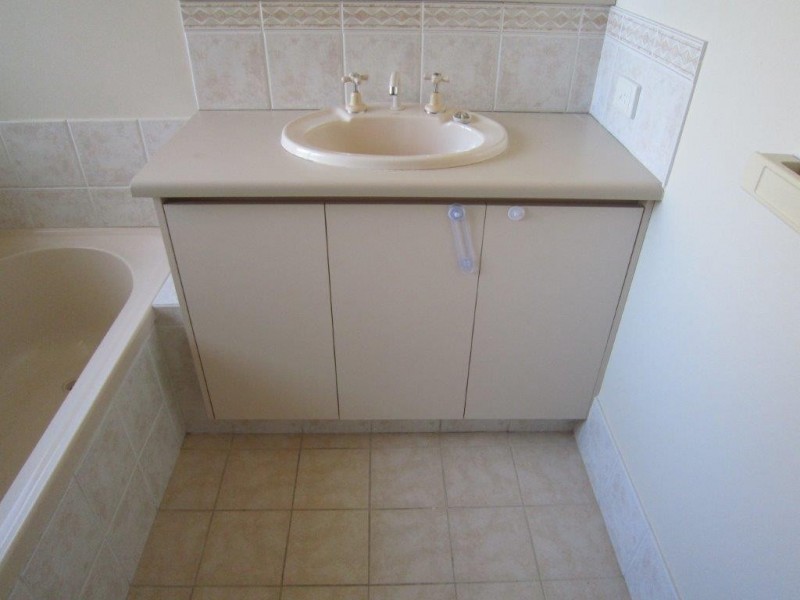 28 Canavan Crescent, Manning WA 6152