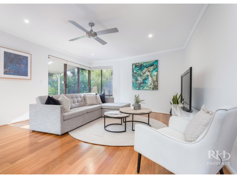 10A Macrae Road, Applecross WA 6153