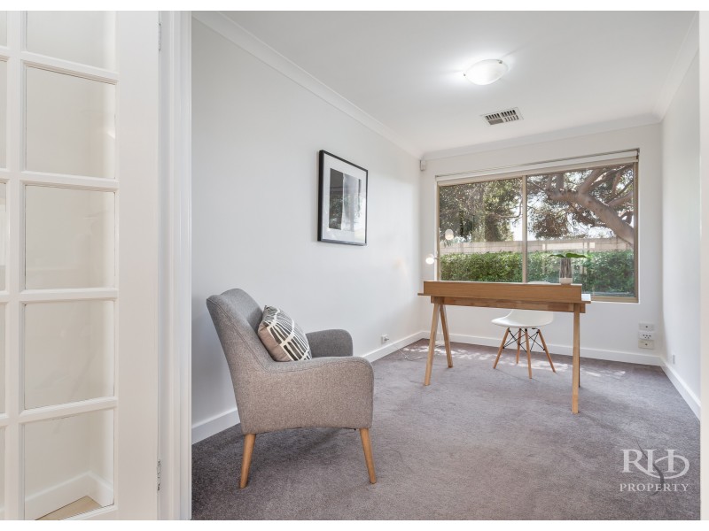 1A Karoonda Road, Booragoon WA 6154