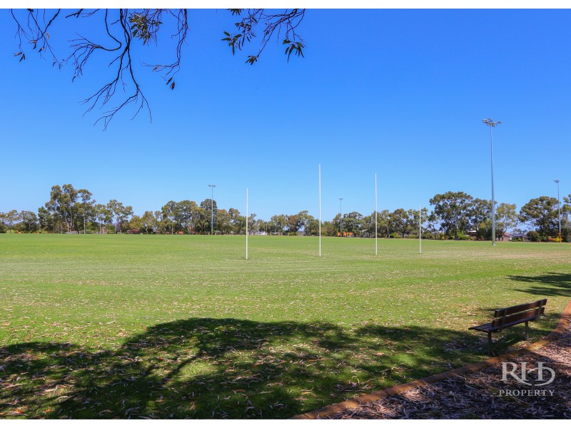 1A Karoonda Road, Booragoon WA 6154