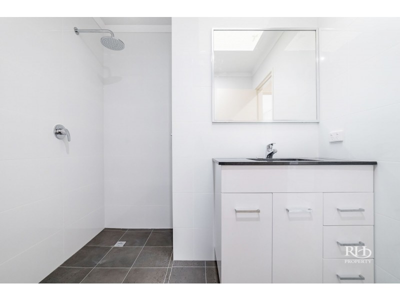 4/6 Axford Street, Como WA 6152