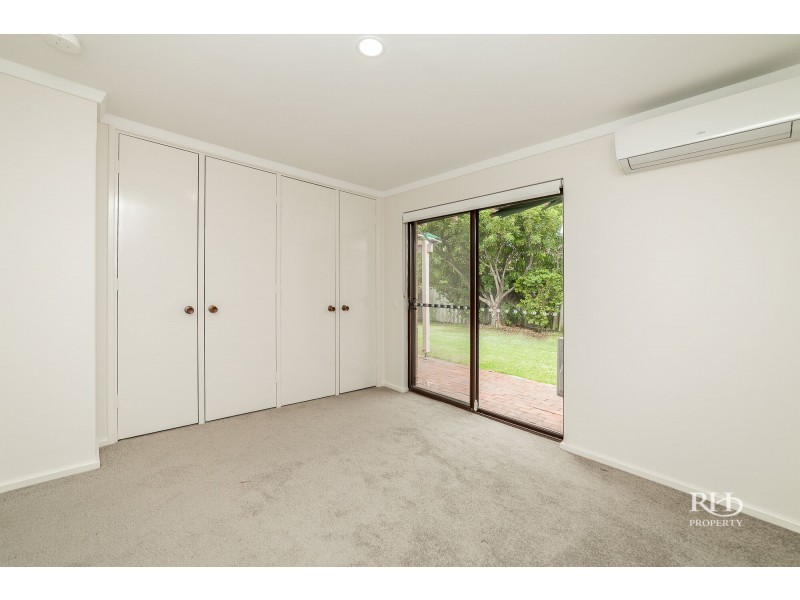 4/6 Axford Street, Como WA 6152