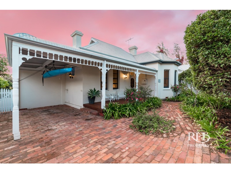 21 Alexandra Road, East Fremantle WA 6158