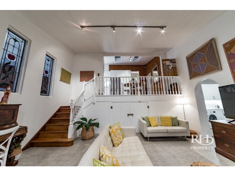 21 Alexandra Road, East Fremantle WA 6158