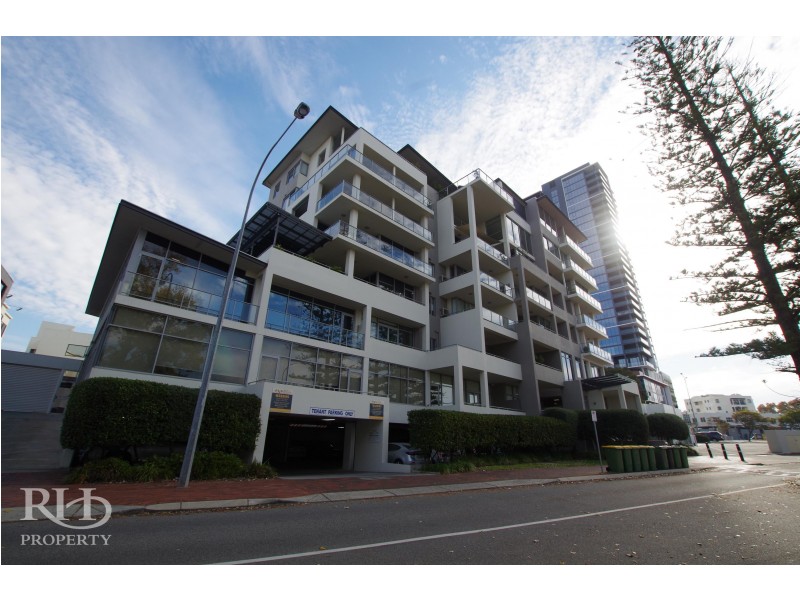 C2/1 The Esplanade, Mount Pleasant WA 6153