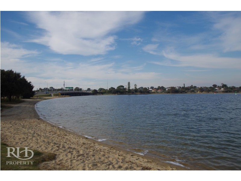 C2/1 The Esplanade, Mount Pleasant WA 6153