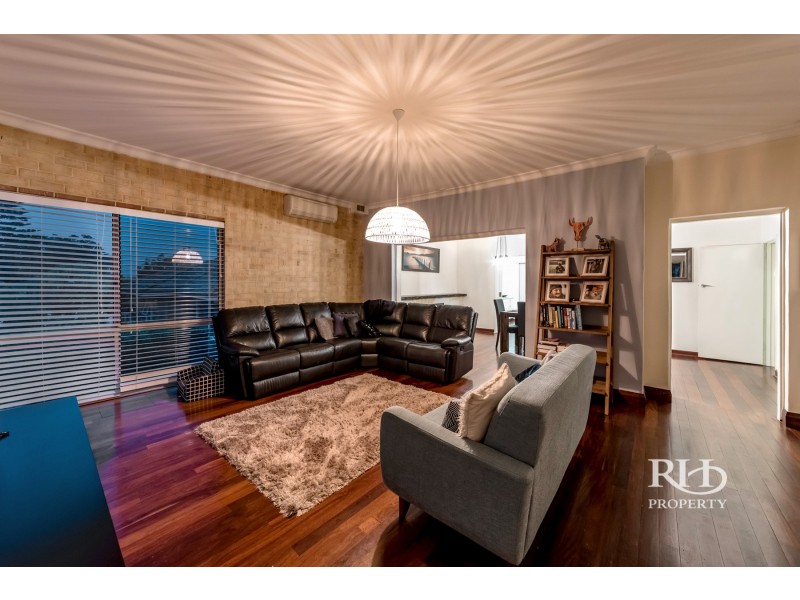 14 Birdwood Road, Melville WA 6156