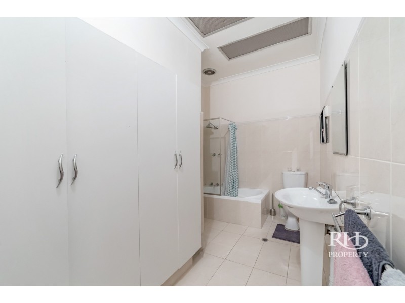 14 Birdwood Road, Melville WA 6156