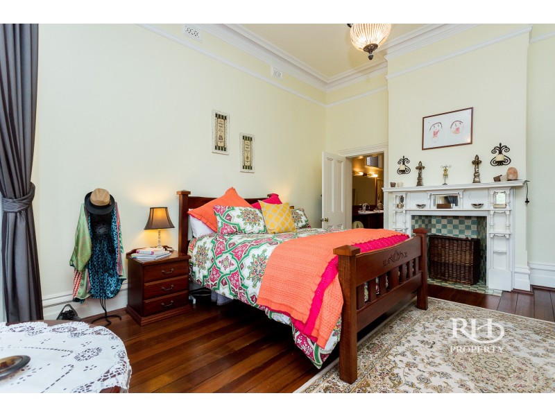 6 Fraser Street, East Fremantle WA 6158