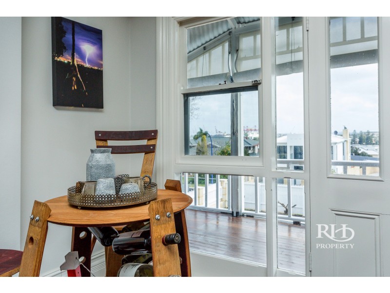 6 Fraser Street, East Fremantle WA 6158