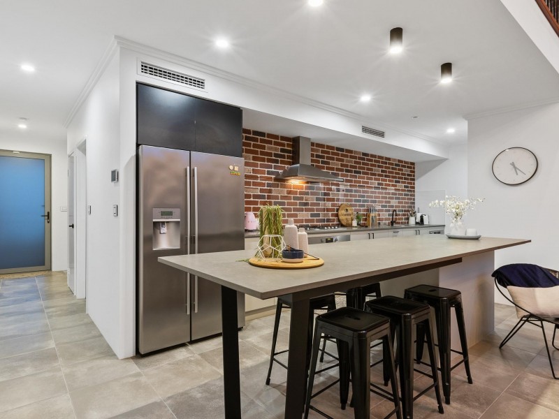 123 Orsino Boulevard, North Coogee WA 6163