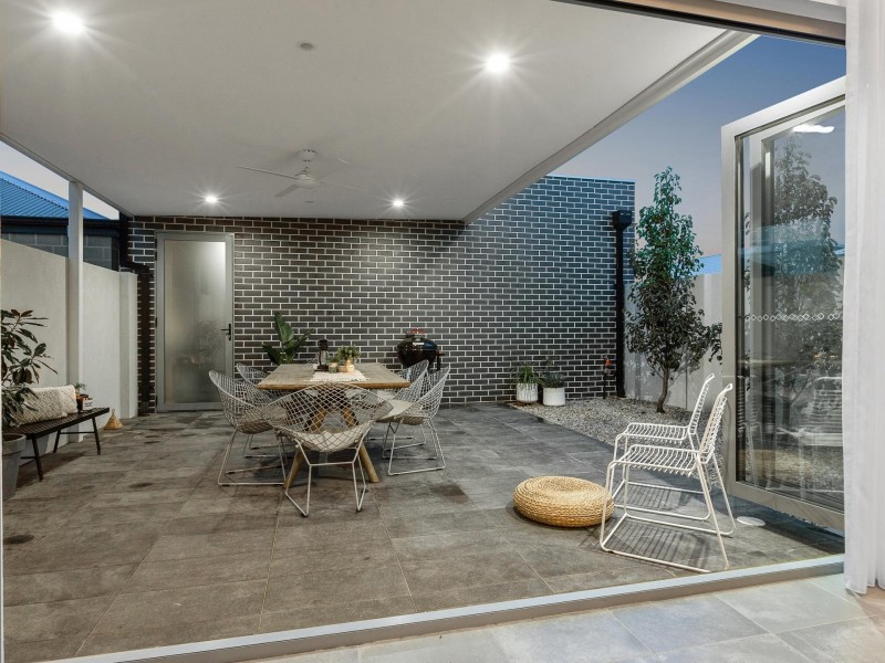 123 Orsino Boulevard, North Coogee WA 6163