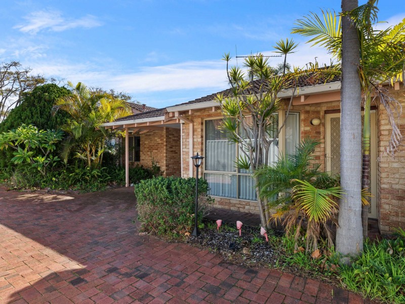 2/6 Forbes Road, Applecross WA 6153