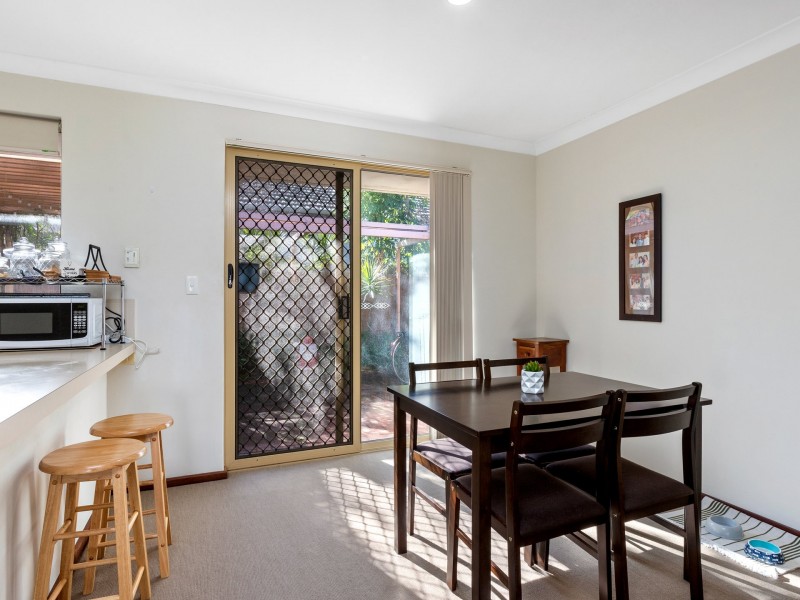 2/6 Forbes Road, Applecross WA 6153