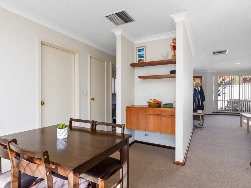 2/6 Forbes Road, Applecross WA 6153