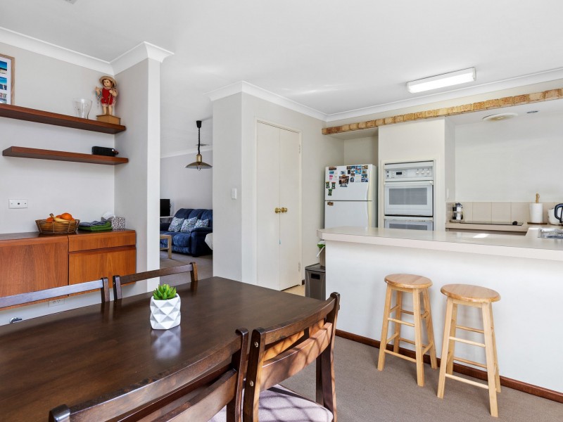 2/6 Forbes Road, Applecross WA 6153