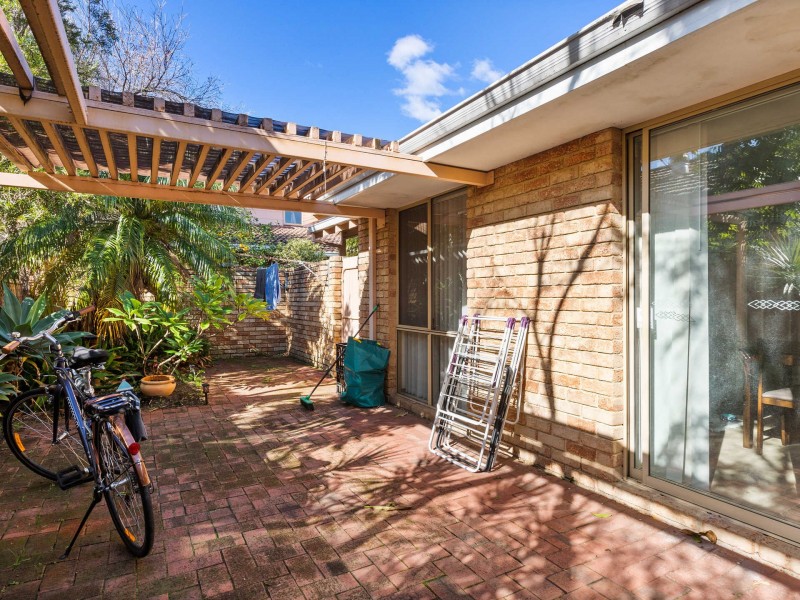 2/6 Forbes Road, Applecross WA 6153