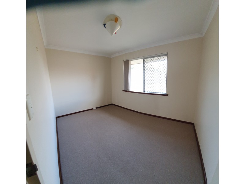 64A Gladstone Road, Leeming WA 6149