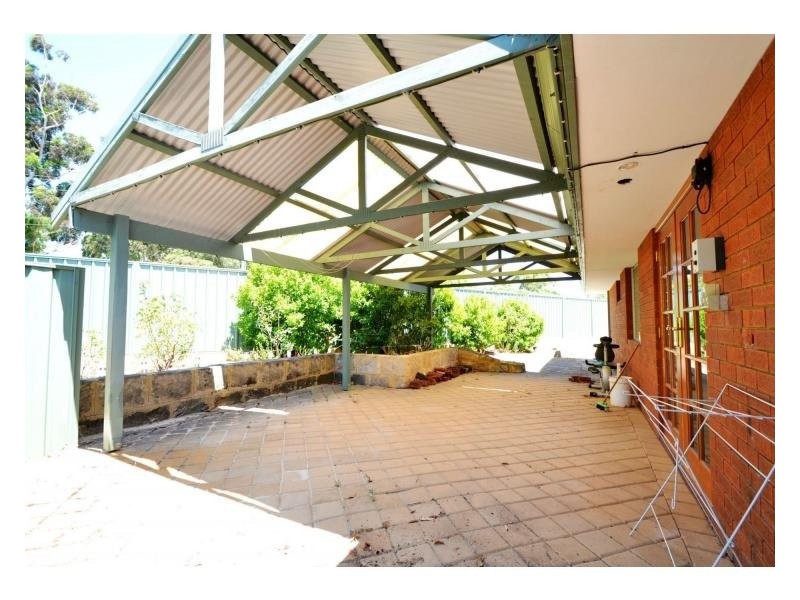 64A Gladstone Road, Leeming WA 6149