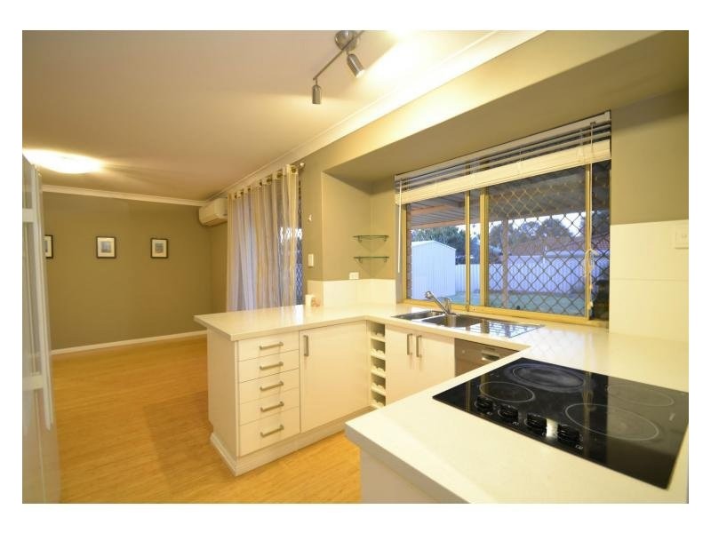 16A Majestic Court, Thornlie WA 6108