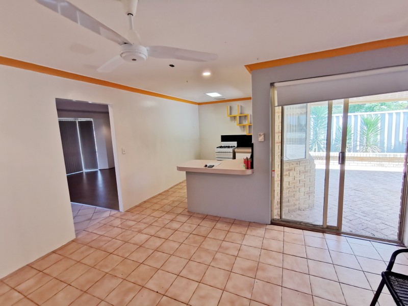 15 Moondarra Circle, South Lake WA 6164