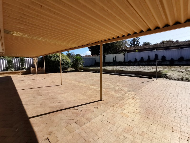 15 Moondarra Circle, South Lake WA 6164