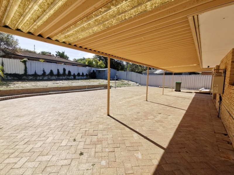 15 Moondarra Circle, South Lake WA 6164