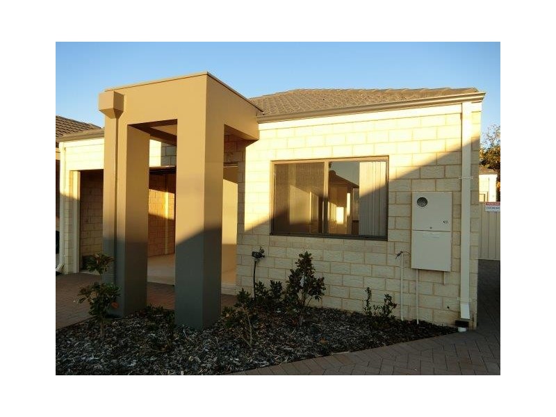 1/37 Little John Road, Armadale WA 6112