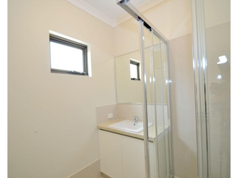 1/37 Little John Road, Armadale WA 6112