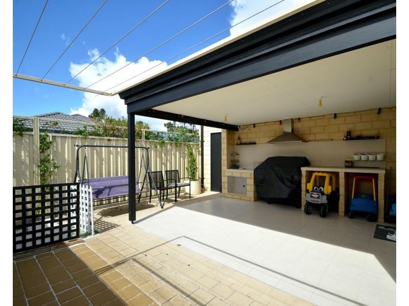 150 Boardman Rd, Canning Vale WA 6155