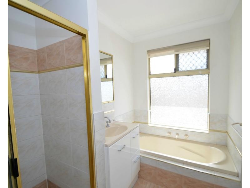 5 Cranshaw Mews, Atwell WA 6164