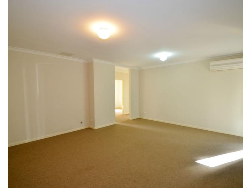 17/4-10 Channon Street, Bentley WA 6102