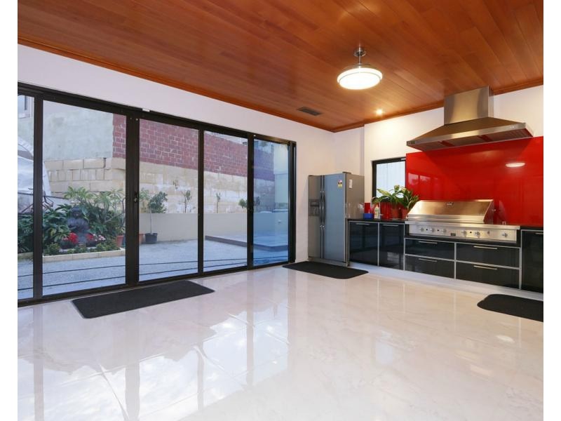 205 Reynolds Road, Mount Pleasant WA 6153